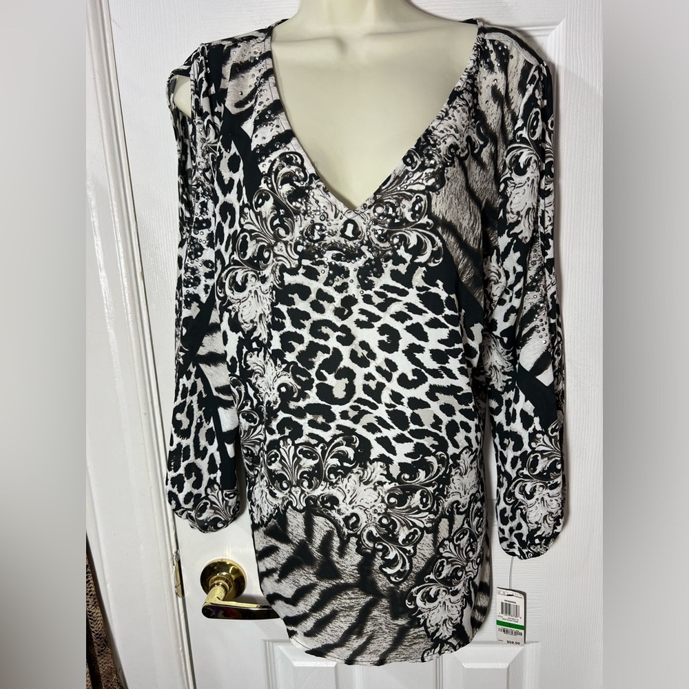 NWT Thalia Sodi Animal Print Embellished open Sleeve tunic Top Size Large